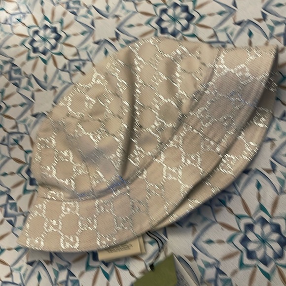 New Gucci bucket hat - Picture 2 of 9